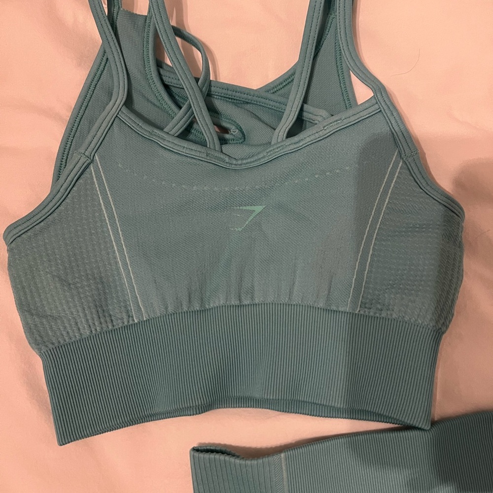 Gymshark Ribbed Activewear Set - Picture 5 of 5